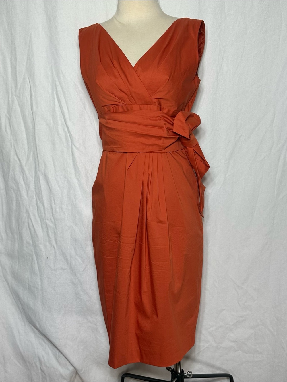 MaxMara Luxury Rust Sleeveless Pleated  Midi Dress V-Neck Tie Waist Size 10